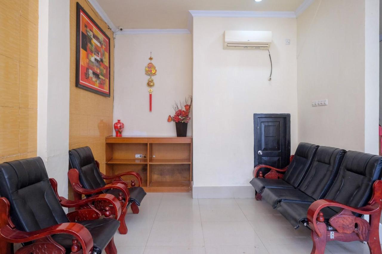 Reddoorz At Hotel Rich Parepare Near Pantai Mattirotasi Exterior foto