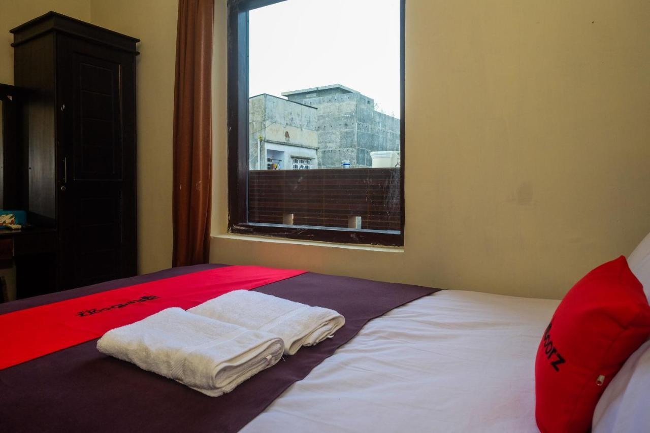Reddoorz At Hotel Rich Parepare Near Pantai Mattirotasi Exterior foto