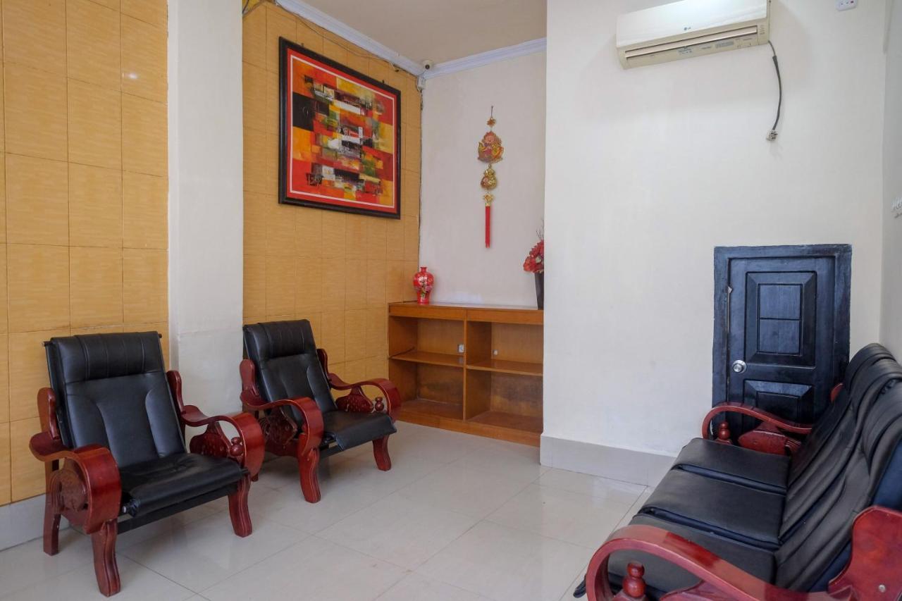 Reddoorz At Hotel Rich Parepare Near Pantai Mattirotasi Exterior foto